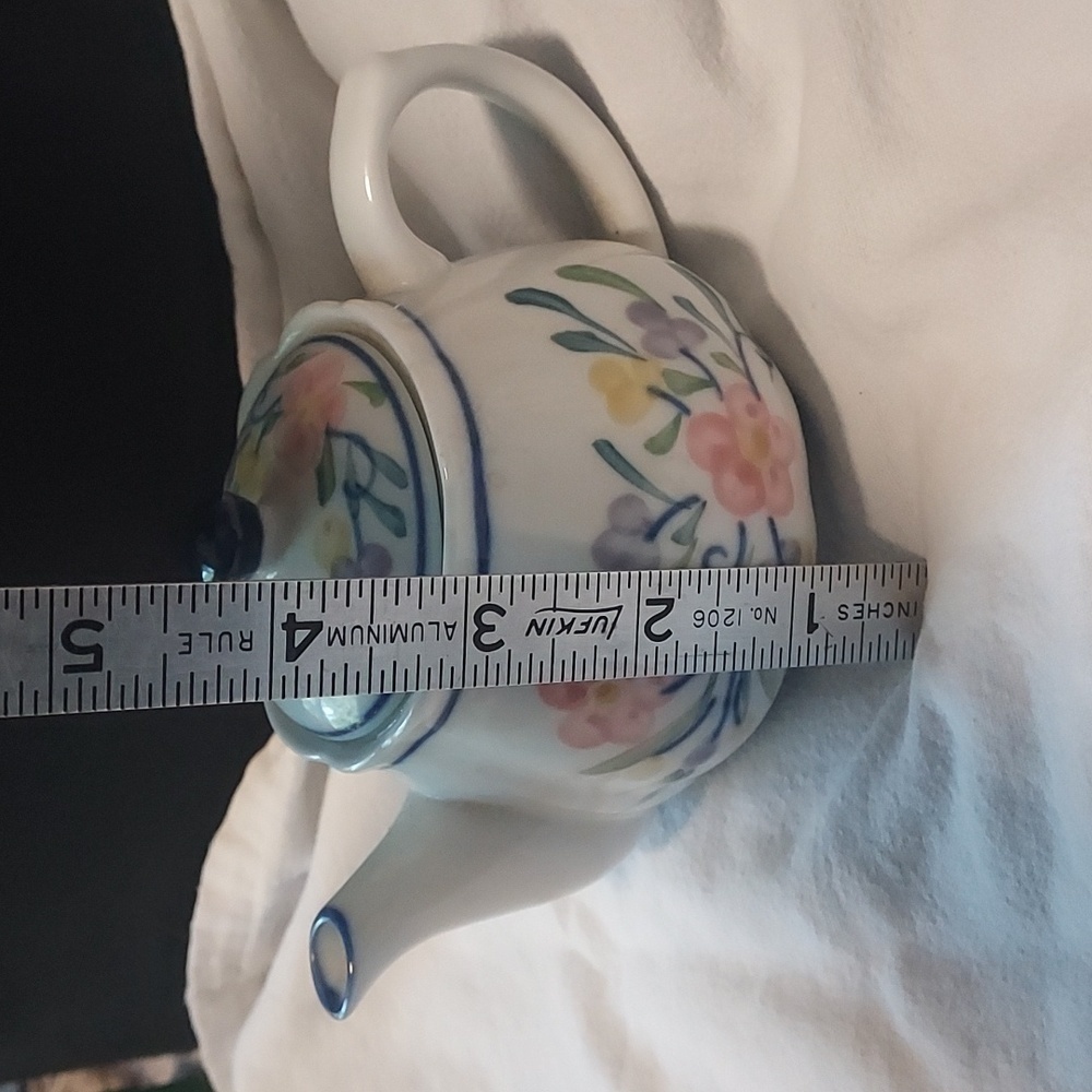 VINTAGE beautiful small  floral Teapot - Picture 14 of 14